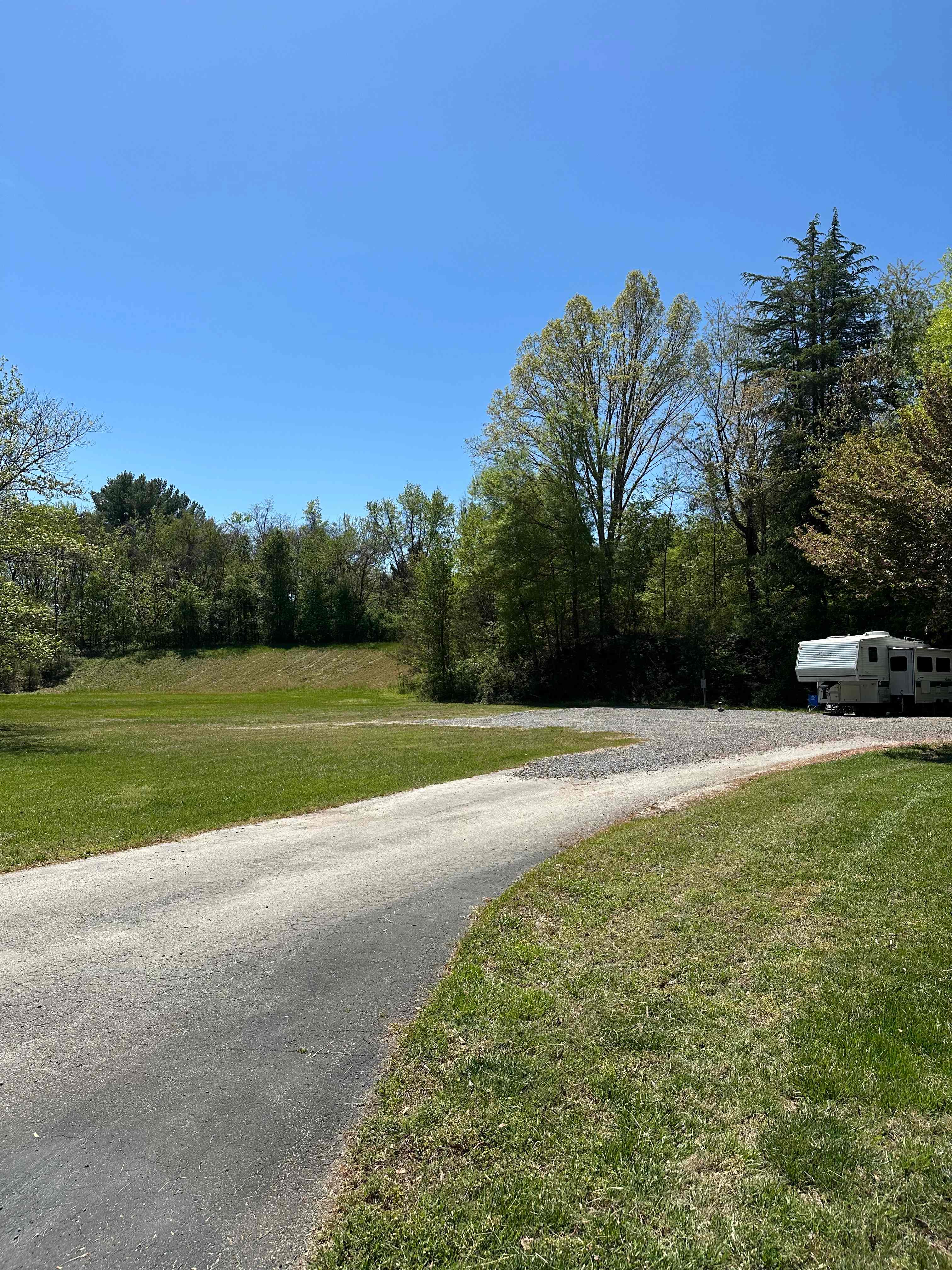 Campsites By Mayberry Inn