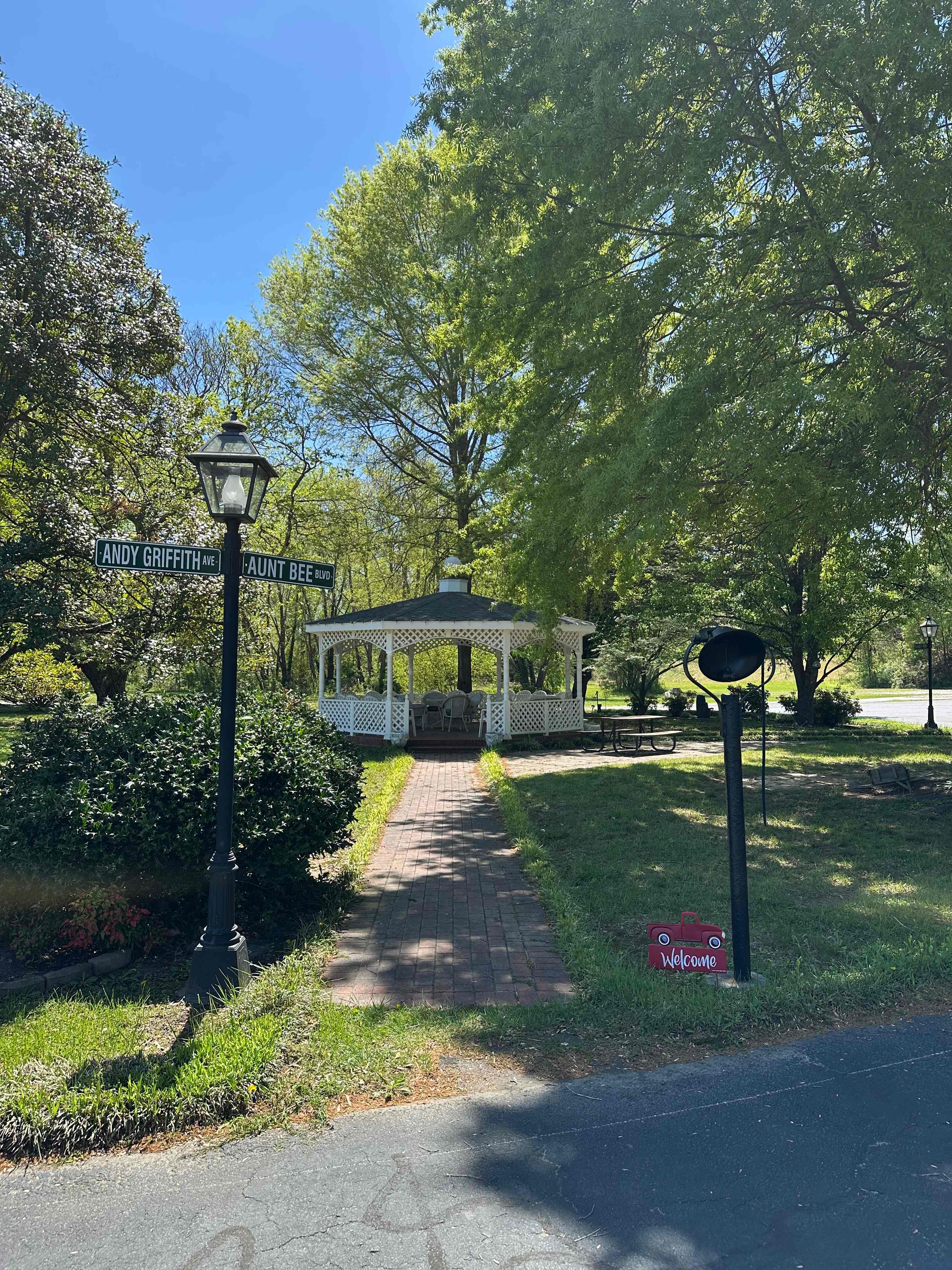 Campsites By Mayberry Inn