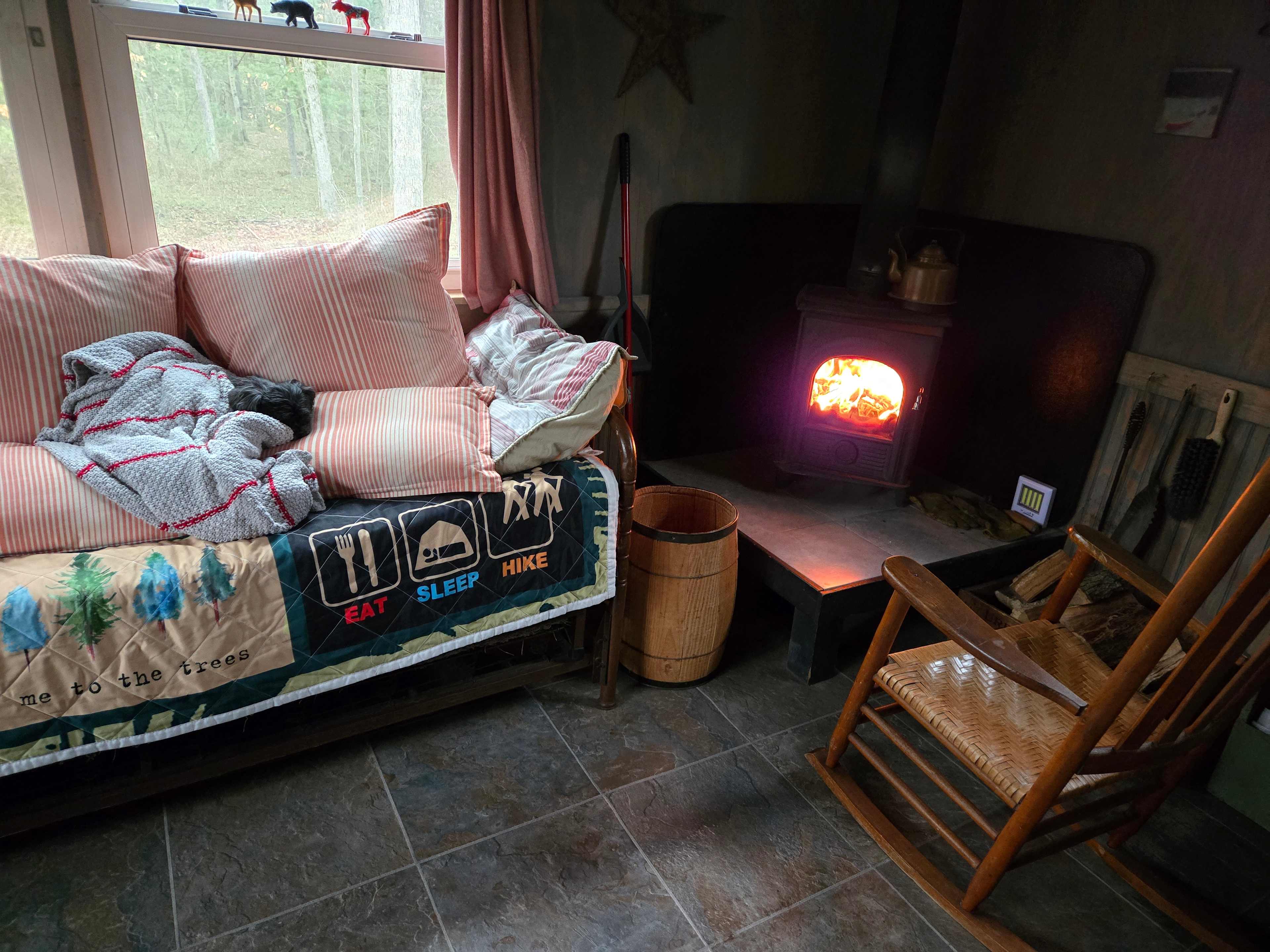 DaltonTraders Base Camp-Grand Cabin
