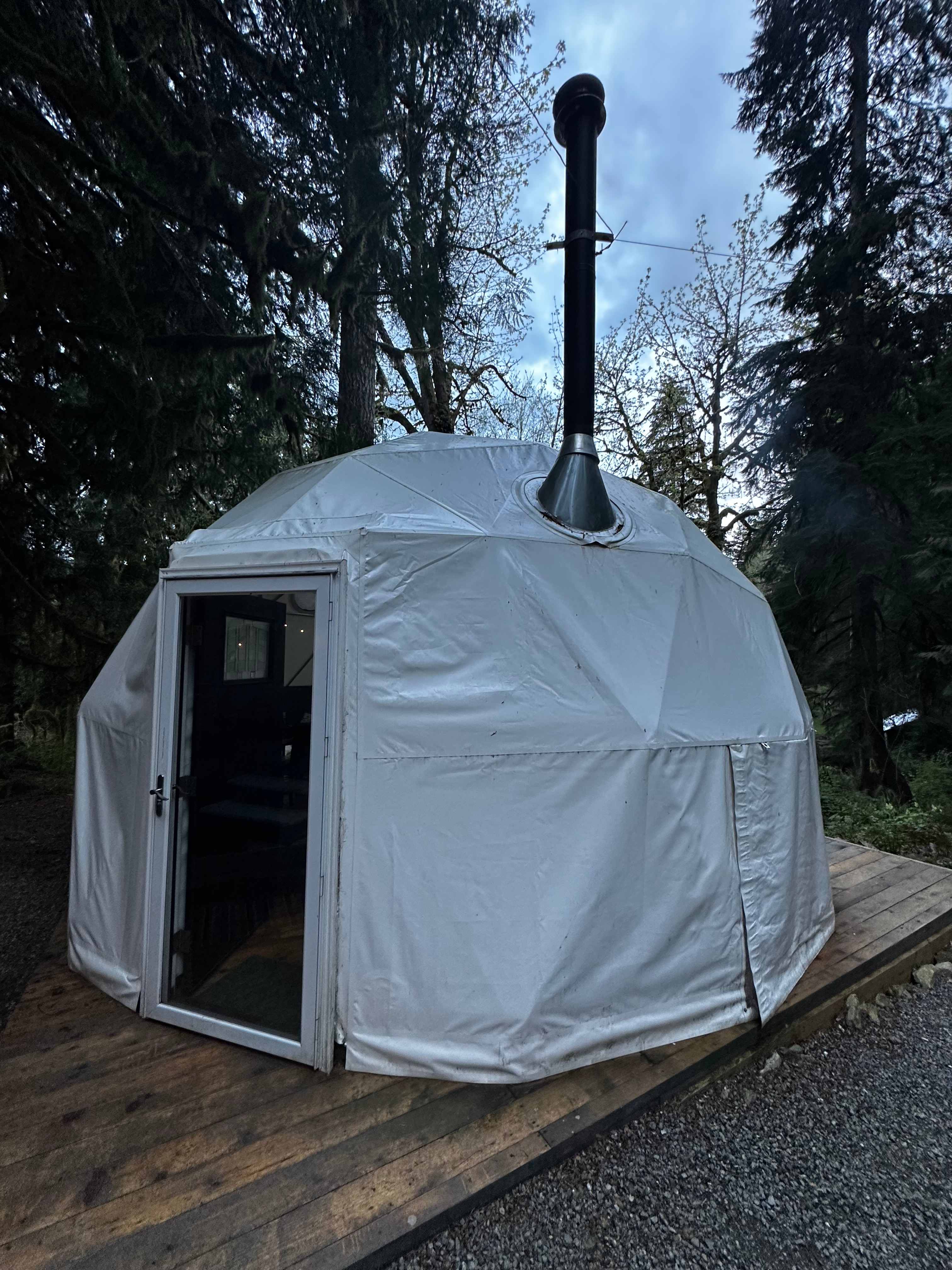 N. Cascades Glamping w/ Hot-tub