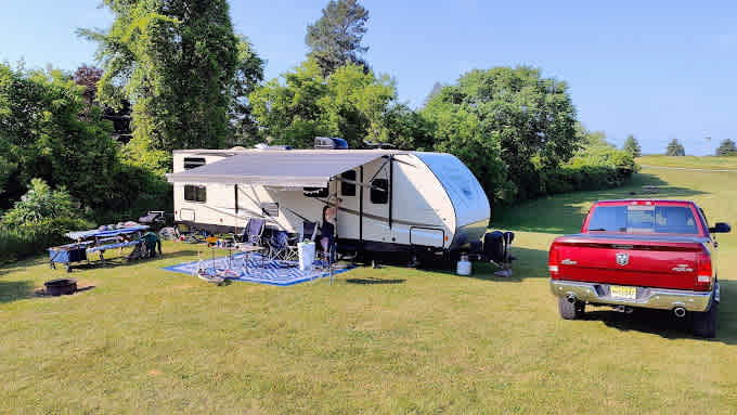 Riverside Acres Campground & Cottages
