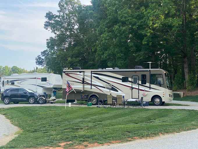Salem Breeze RV Park