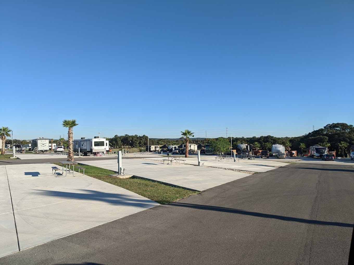 DandR River City RV Resort