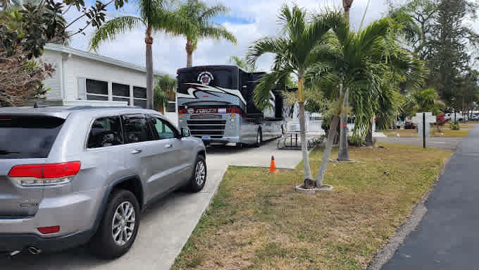 Sarasota Lakes RV Resort