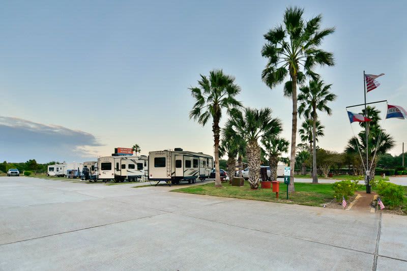 Wilderness Oaks RV Resort