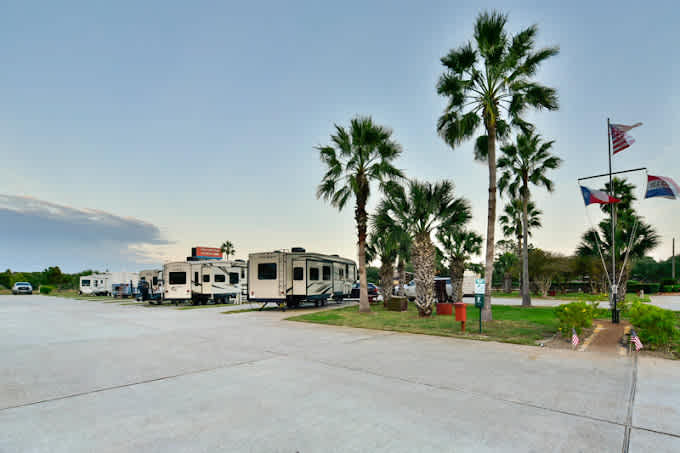 Wilderness Oaks RV Resort
