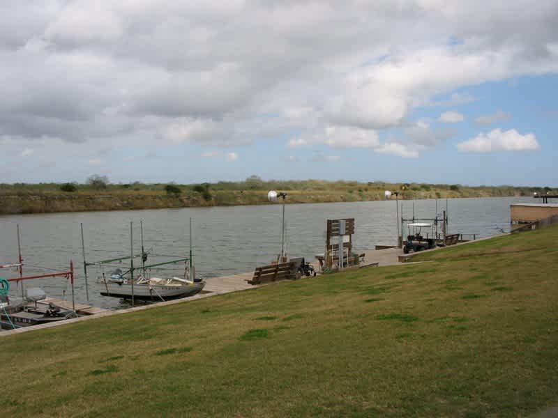 Diving Dolphins RV Park