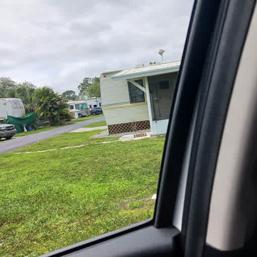 Lake Saunders RV Resort