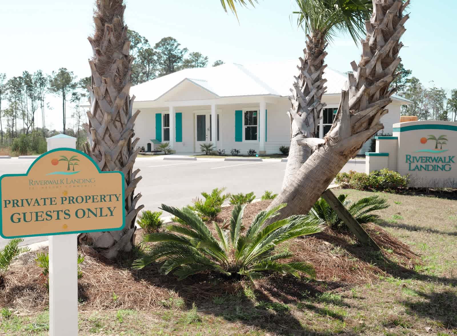 Riverwalk Landing Cottages and RV Park