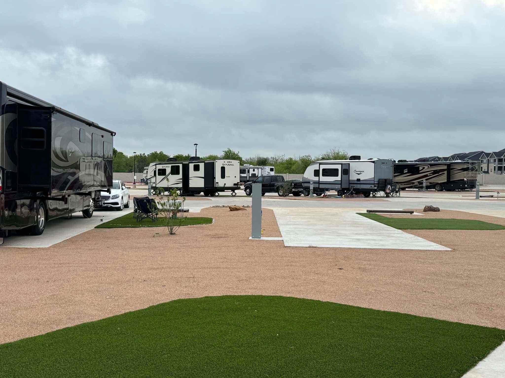 Ennis Luxury RV Resort