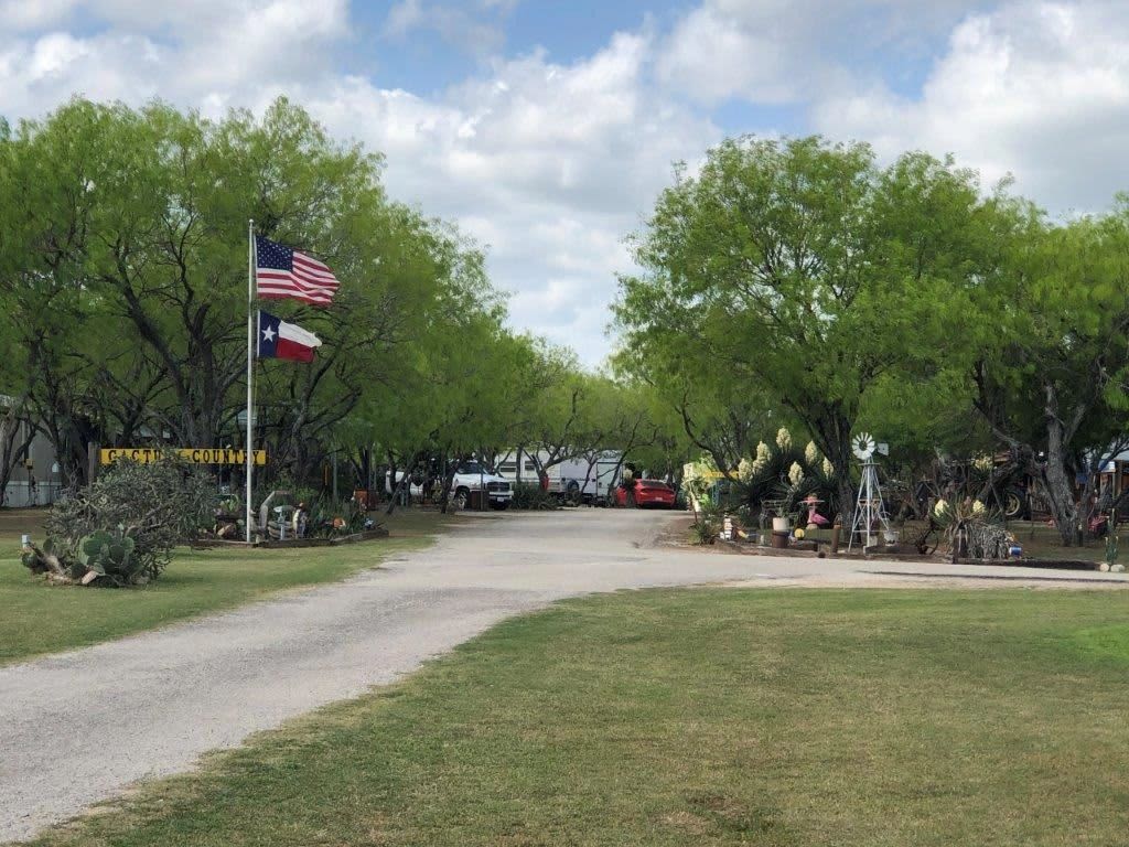 Cactus Country RV Park