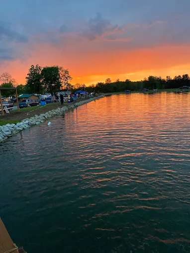 Lake Cozy-Dale