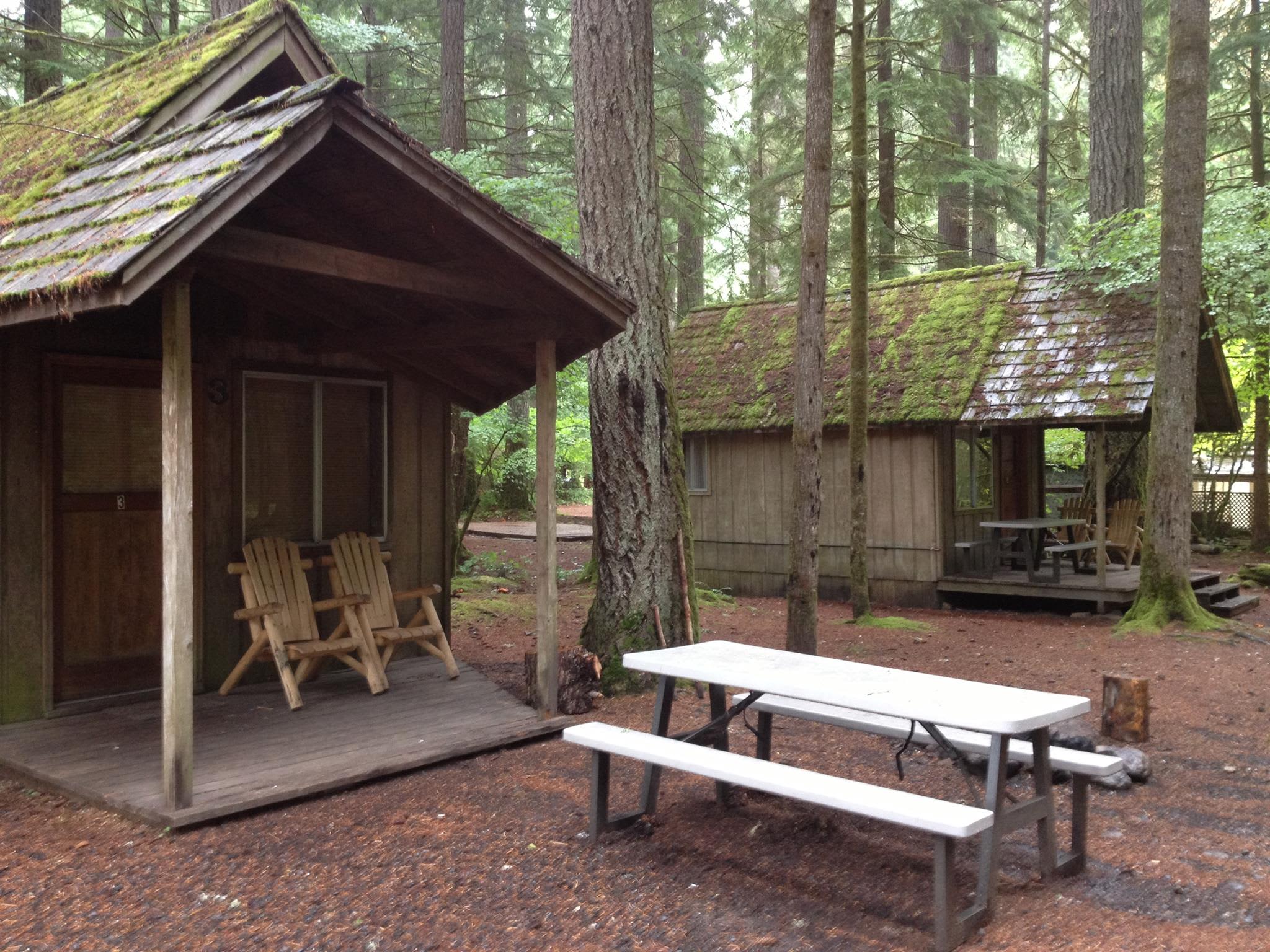 Eagle Cliff Store and Campground