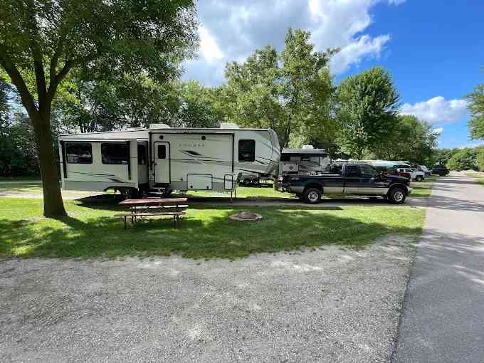 Flying Goose Campground and Resort