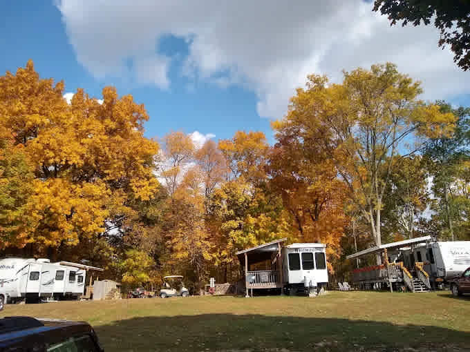 Charlarose Lake & Campground