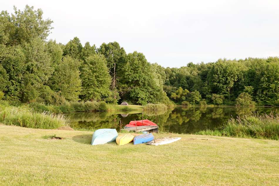 The pond is quite large and had a canoe, two kayaks and a paddleboard for us to use