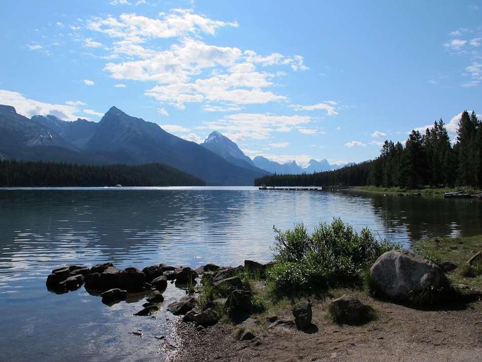 Maligne Lake
