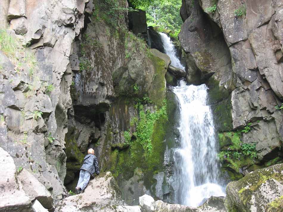 Cauldron Linn