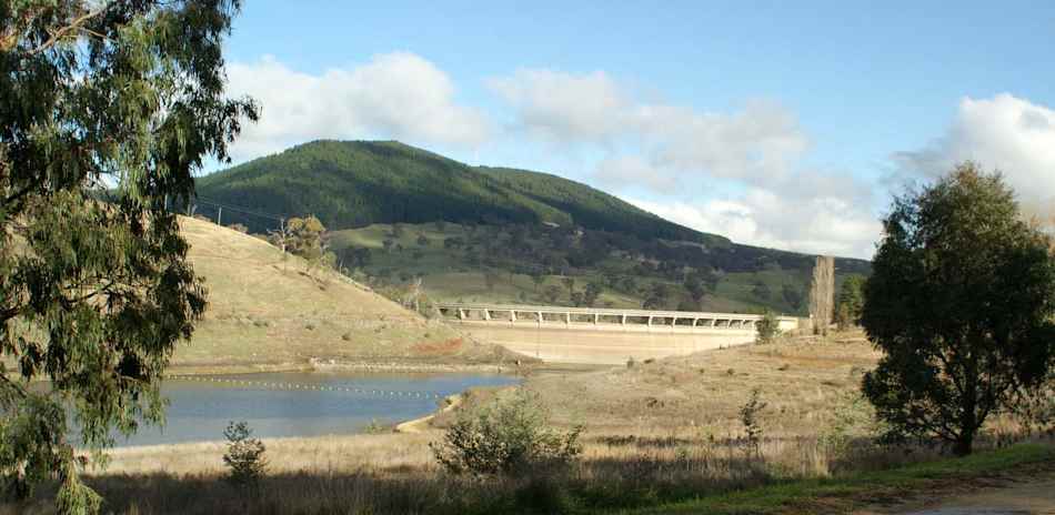 Carcoar Dam