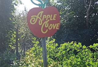 Apple Cove Farm