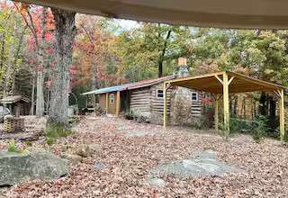 Cozy Cabin w/Hot-Tub