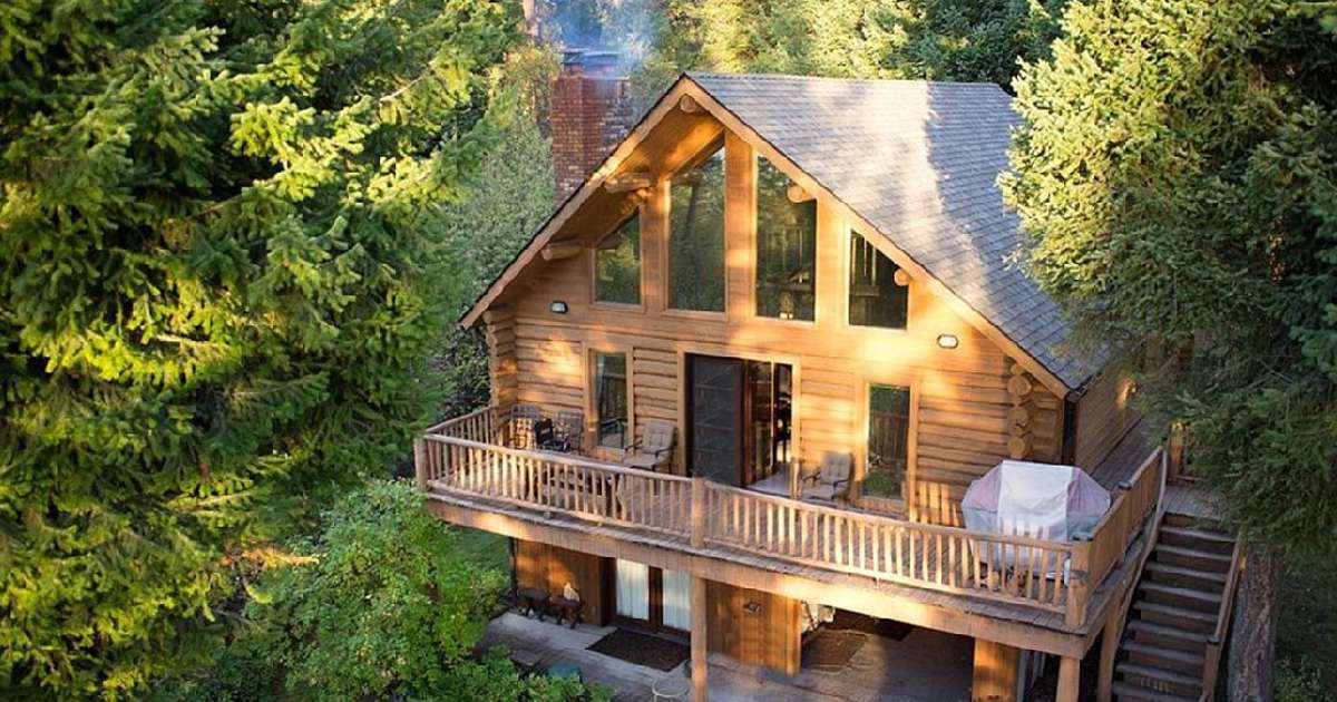 Log Cabin With Dock On Flathead , Log Cabin With Dock On ...