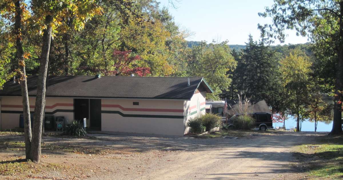 Tent Site, Cross Creek Rv Park & Campground, MO: 5 Photos