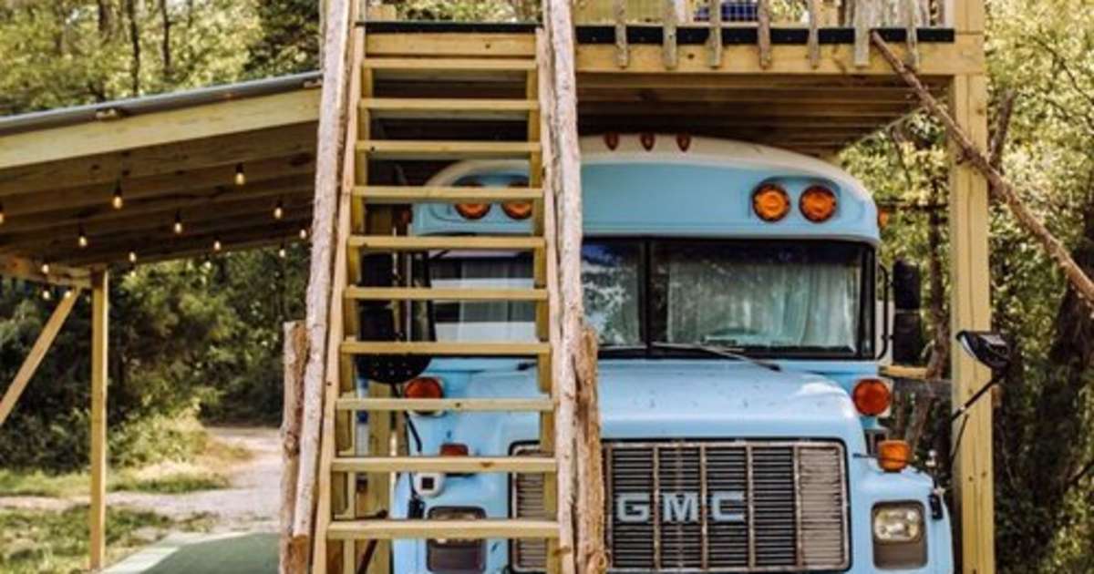 Lost Hill Lake Blue Sky Bus, Samantha F.’S Land, MO 10 Photos