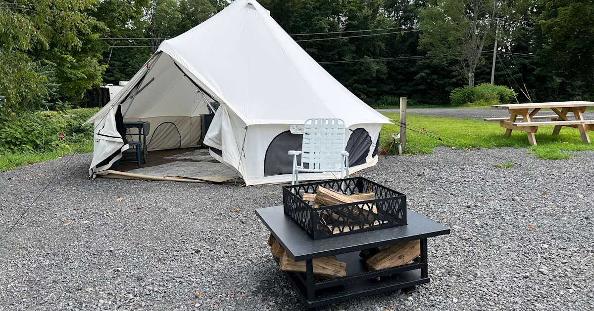 Lakefront Glamping Tent, Kasoag Lake Park, NY 11 Photos