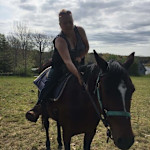 Hipcamp host Roxcie L.,