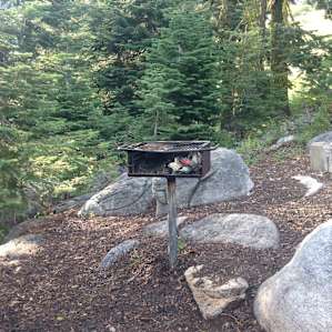Open fires were a no go when we were there but it's an option in other seasons.