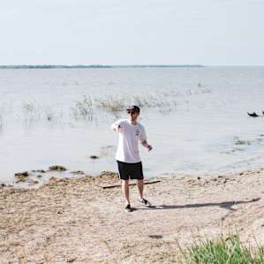 There's beach all around! Take a hike and enjoy some waterfront leisure time.