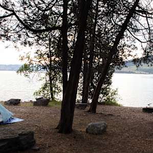 Site A21 is one of the largest (non-electric) sites you'll find anywhere. It's right on the Flathead Lake, with westward views to incredible sunsets and an "AWWWW!"-inspiring panorama.