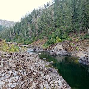The beautiful, warm Illinois river by the camping sites.