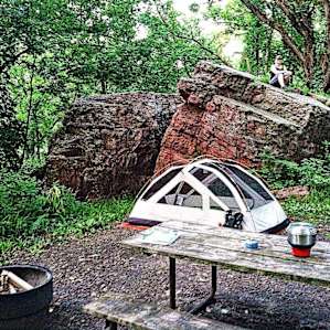 Some of the cart in sites have these amazing rock formations :)