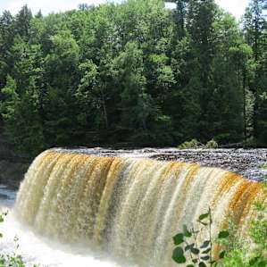 Upper falls in mid-summer