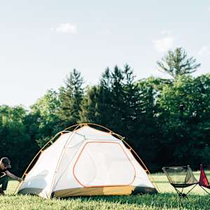 tent people lodging