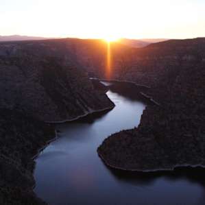 Sunset at Red Canyon Overlook. About a 15 minute drive from the campsite but definitely worth stopping at.