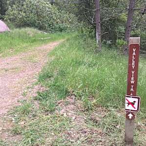 Trail connecting from campsite to Fremont Peak trailhead parking lot