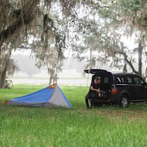 The rain had just arrived but I had extra cover from the lovely trees while prepping dinner.