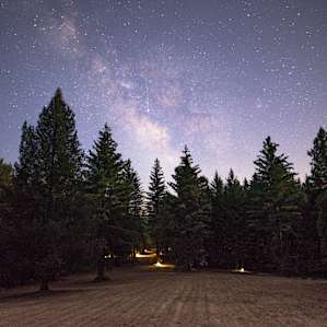 A wide open field next to the campsites provides the perfect viewing opportunity of the night sky