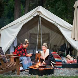people campfire lodging