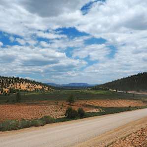 The access road to King Creek Campground