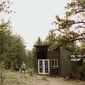 Outdoor kitchen area