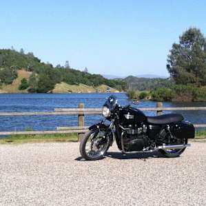 A short walk from the KOA is Santa Margarita Lake. Swimming is not permitted but the views are nice.