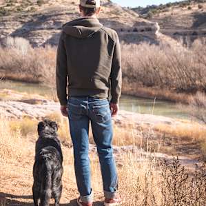 The campsite is walking distance to the Wild and Scenic Verde River. Ancient cave dwellings line the cliffs on the far shore.