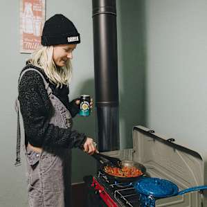 people cooking food