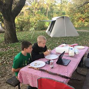 There are many picnic tables available at this family friendly state park.