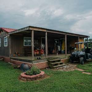 The cabin is quaint and had everything I was looking for in it.