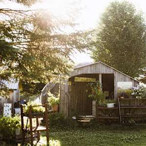 The first thing you'll see when you pull into the long drive ways, the most adorable farmstand.